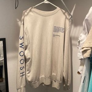 Beige Nike Swoosh Crewneck. XL